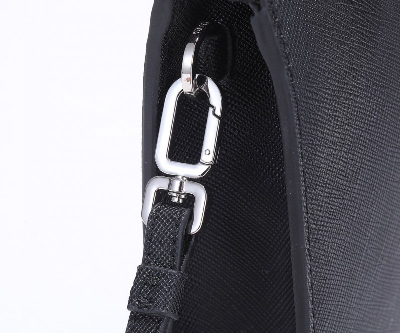 Prada 014 3
