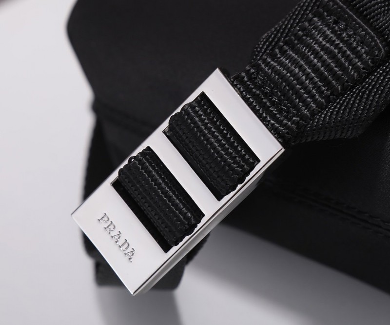 Prada 030 3