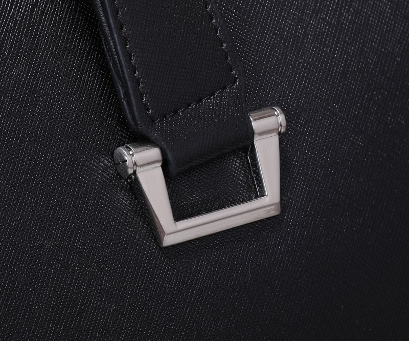 Prada 090 3