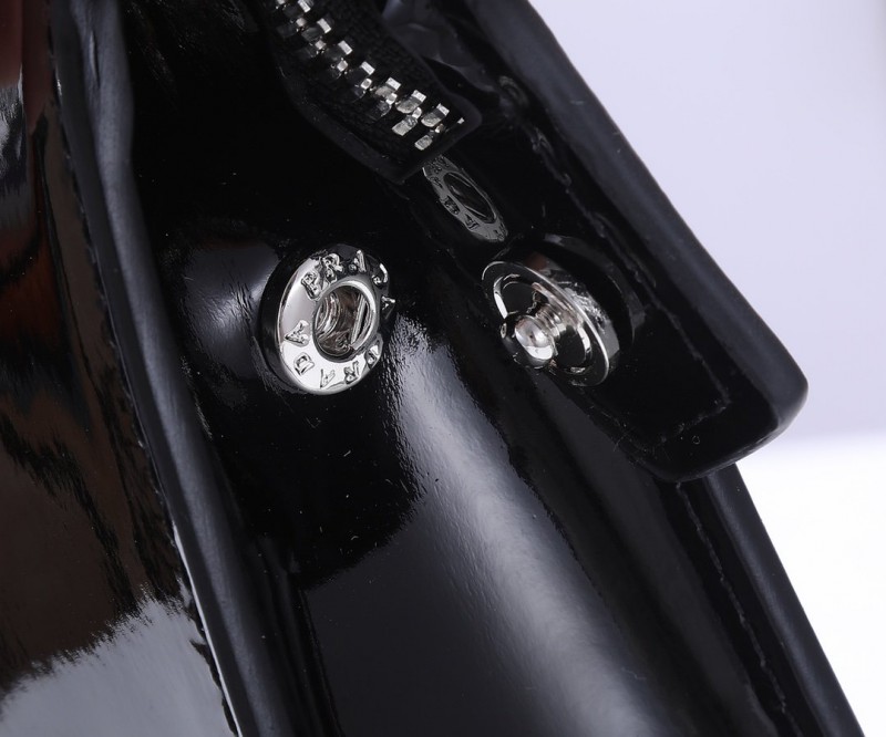 Prada 091 3
