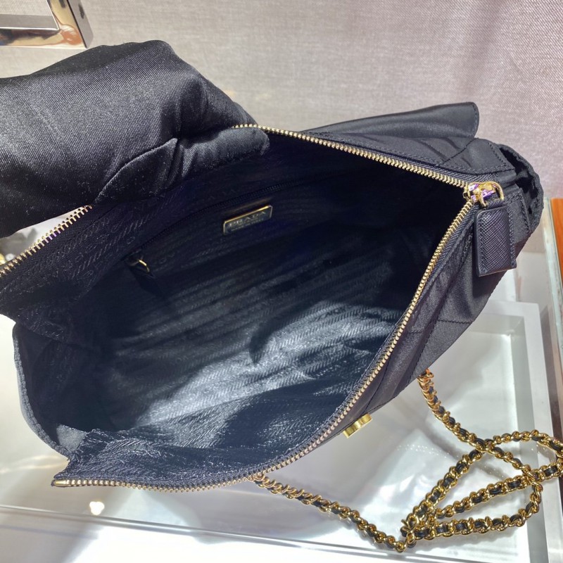 Prada 099 3