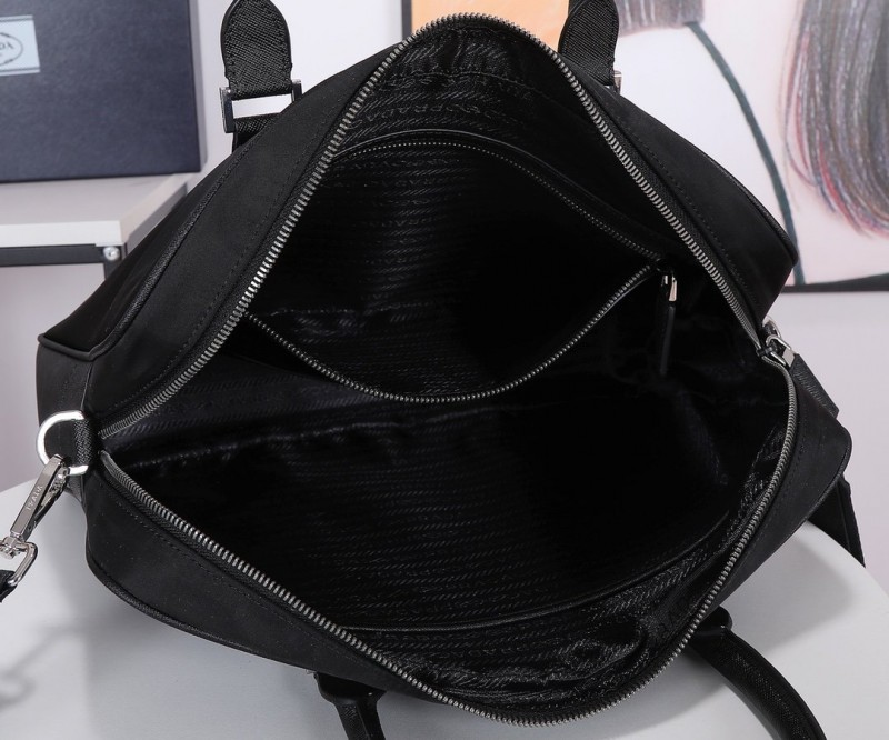 Prada 107 3