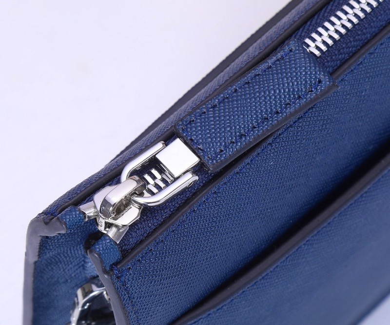 Prada 112 3