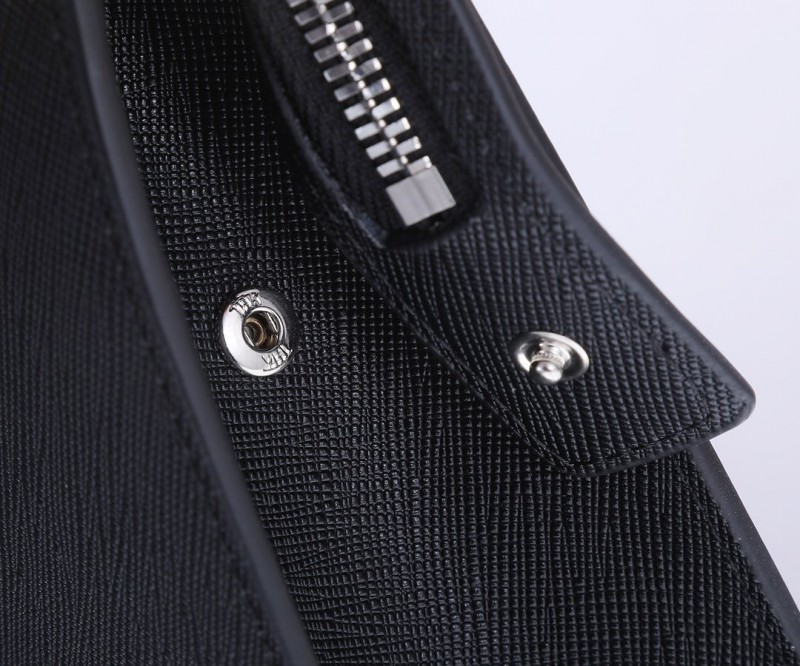 Prada 130 3