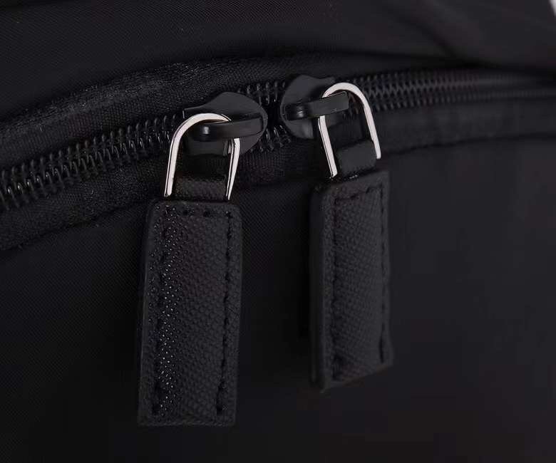 Prada 136 3