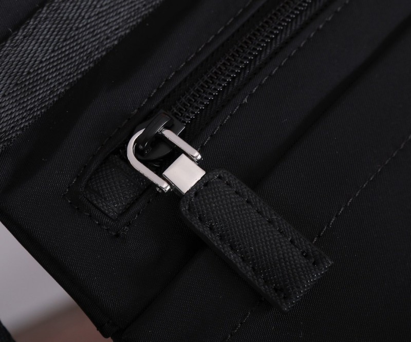 Prada 146 3