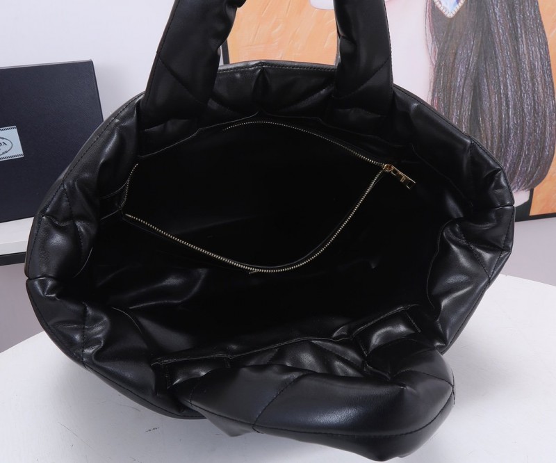 Prada 208 3