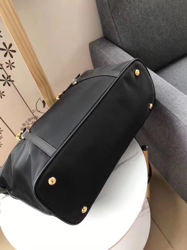 Prada 227 3