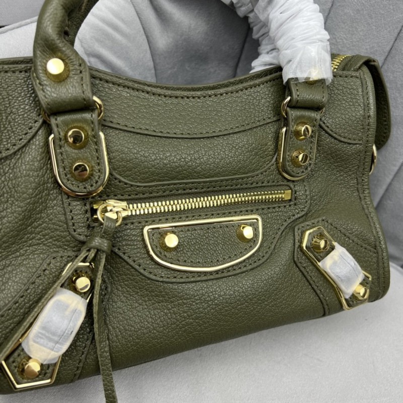Balenciaga 032 3