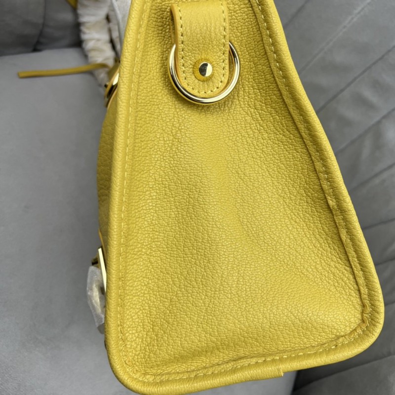 Balenciaga 060 3