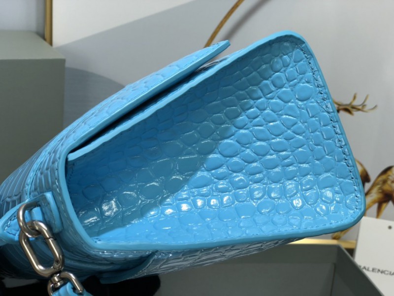 Balenciaga 104 3