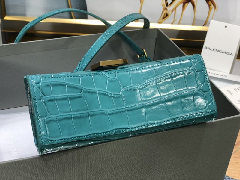 Balenciaga 109 3