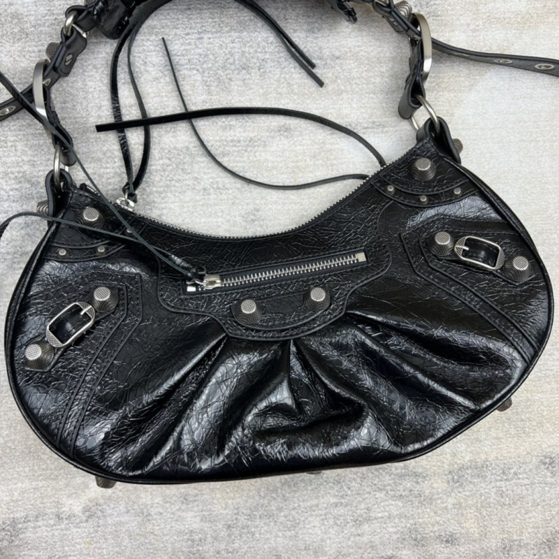 Balenciaga 146 3