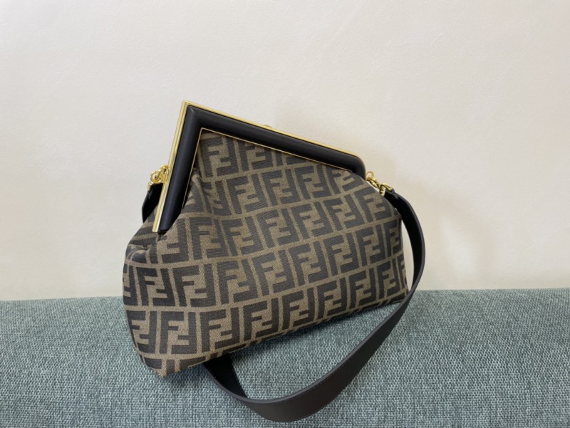 Fendi 021 3
