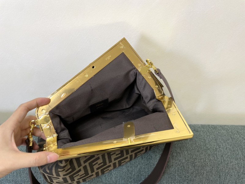 Fendi 022 3