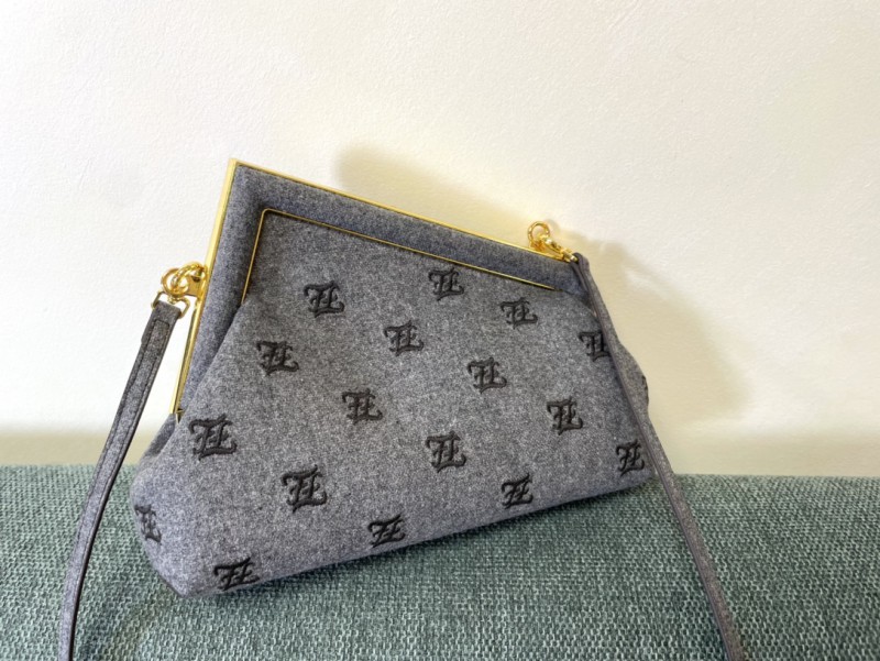 Fendi 026 3