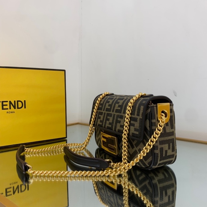 Fendi 035 3