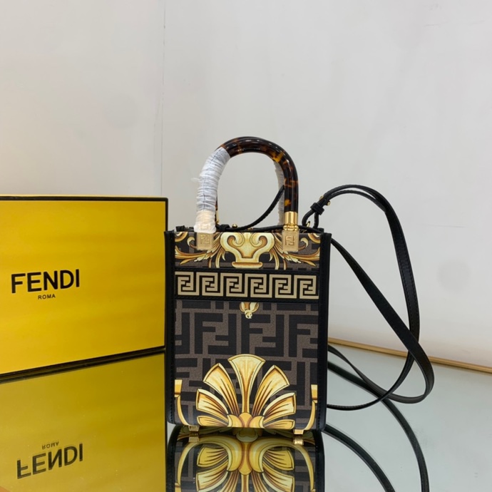Fendi 036 3