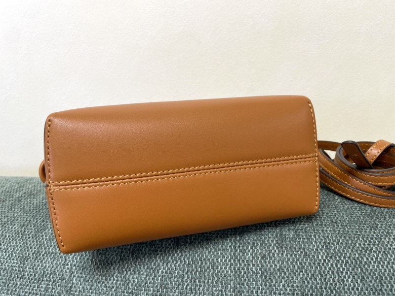 Fendi 048 3