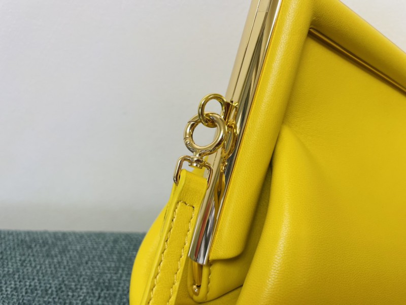 Fendi 068 3