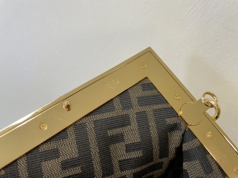 Fendi 072 3