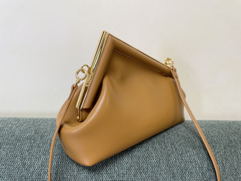 Fendi 076 3