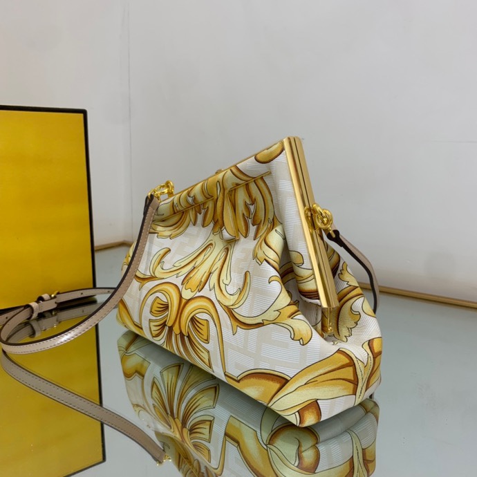 Fendi 091 3