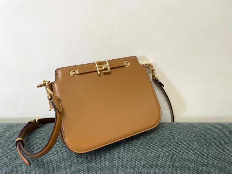 Fendi 104 3