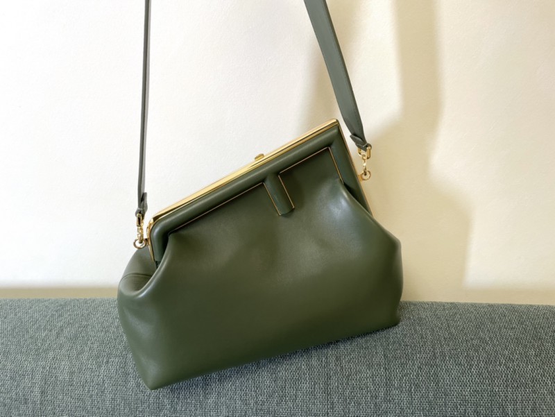 Fendi 129 3