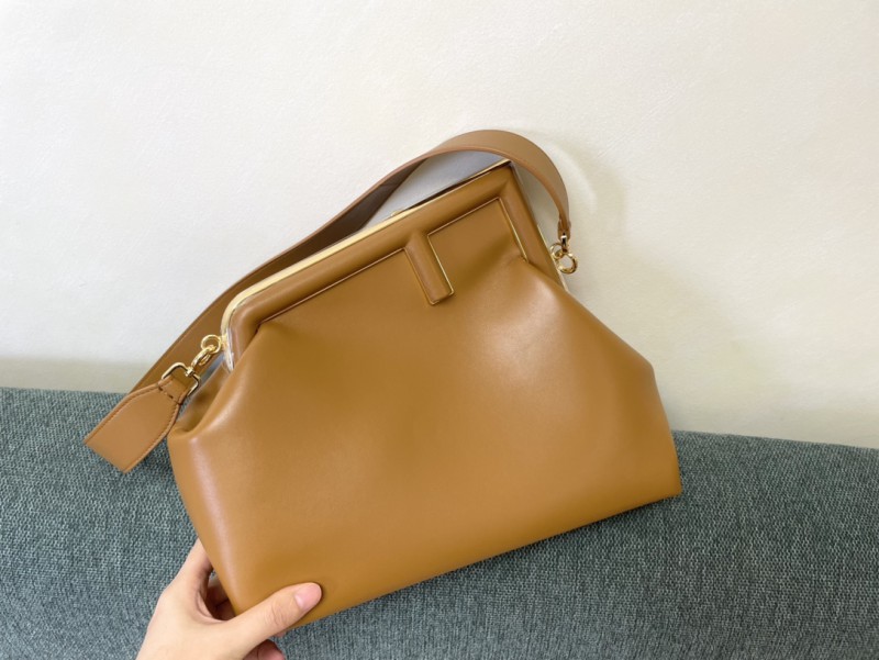 Fendi 140 3
