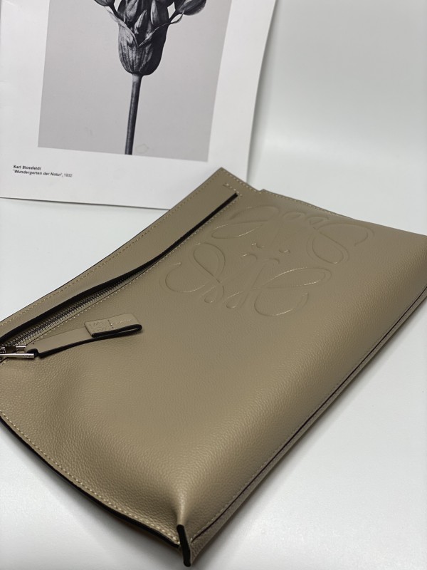 Loewe 010 3