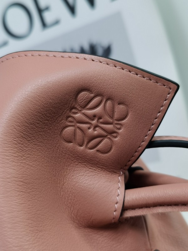 Loewe 047 3