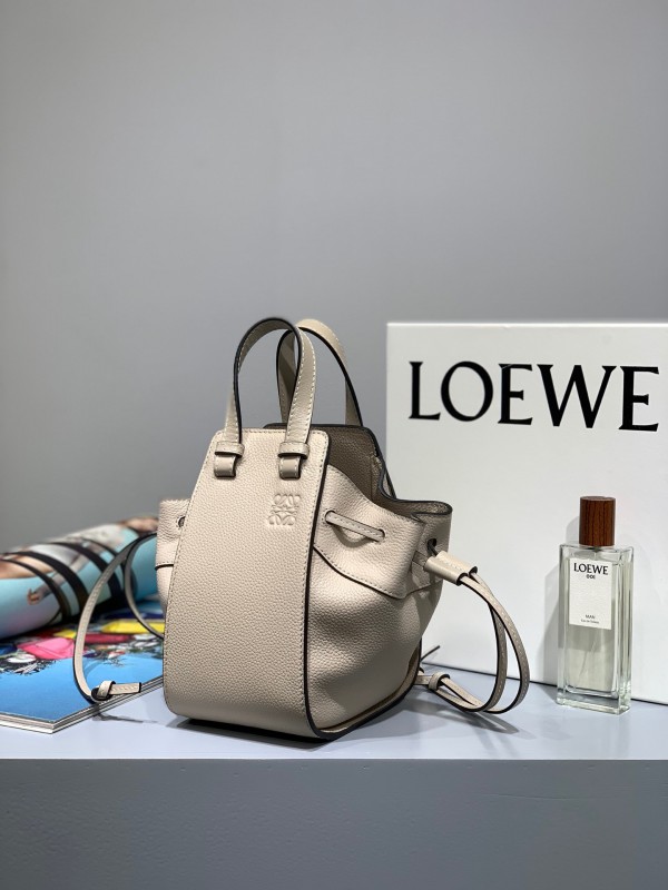 Loewe 054 3