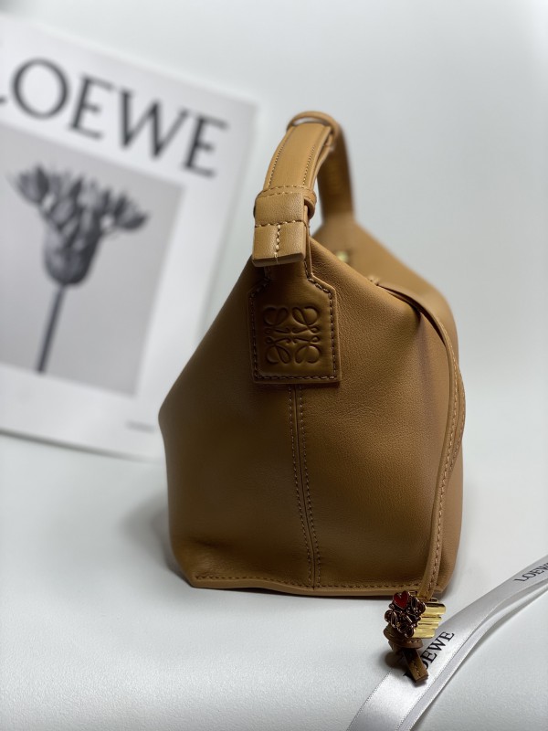 Loewe 077 3