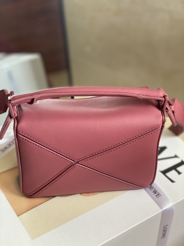 Loewe 083 3