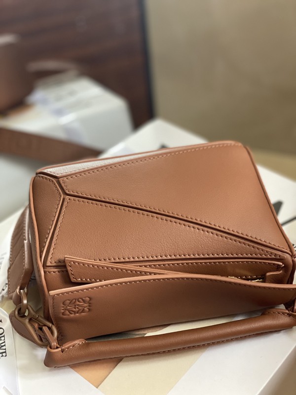 Loewe 085 3