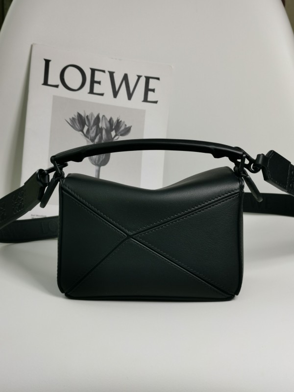 Loewe 089 3