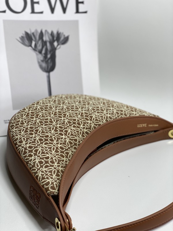 Loewe 103 3
