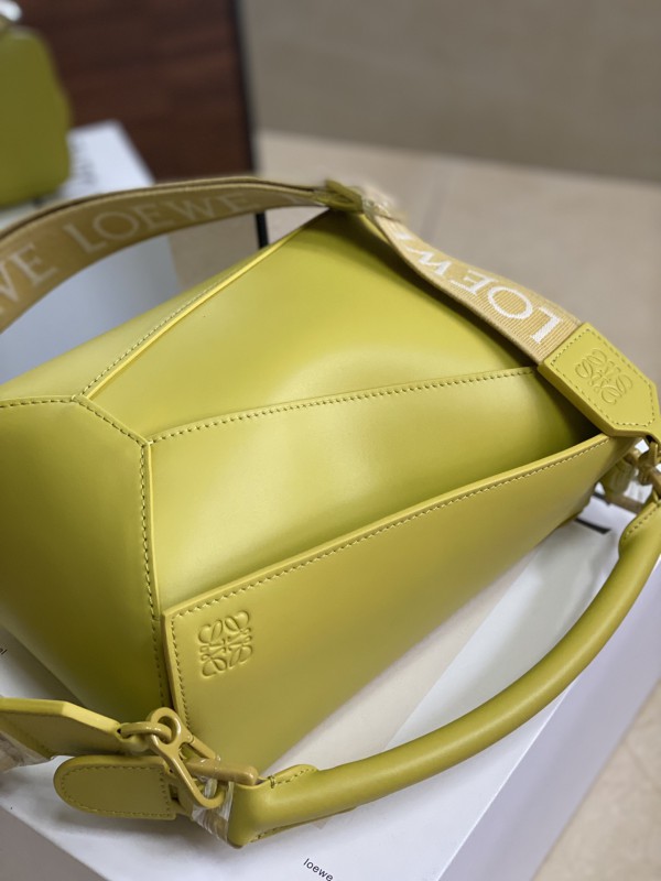 Loewe 129 3