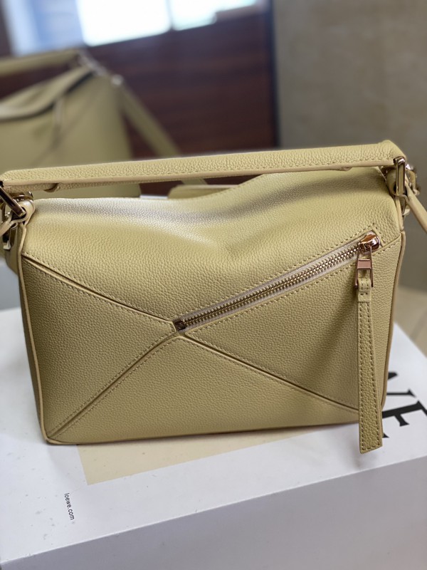 Loewe 132 3