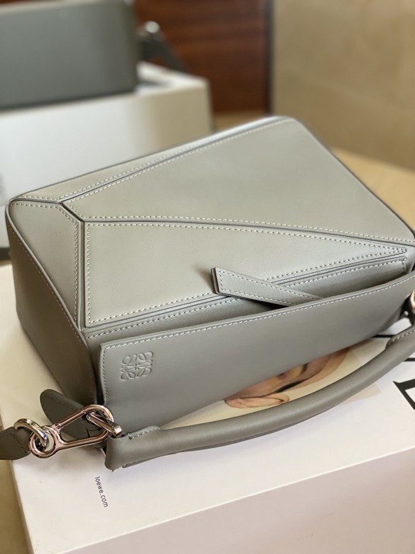 Loewe 136 3
