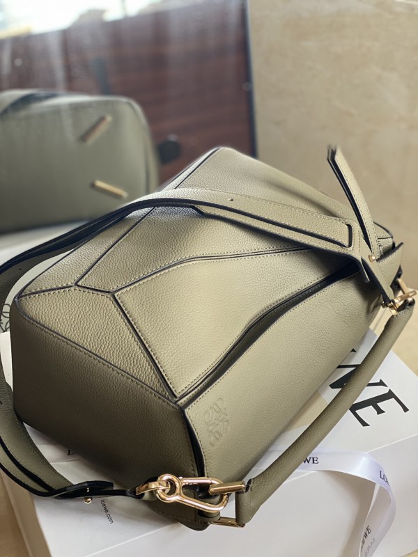 Loewe 151 3