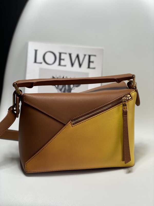 Loewe 213 3