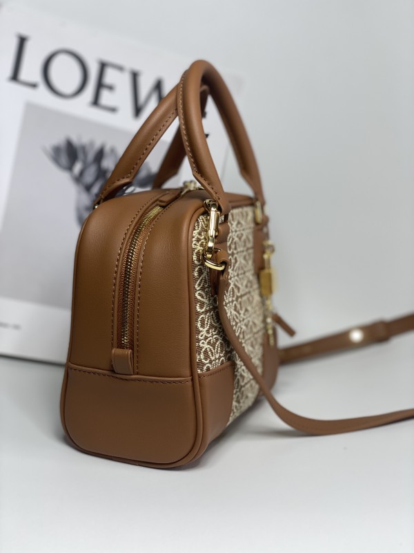 Loewe 221 3