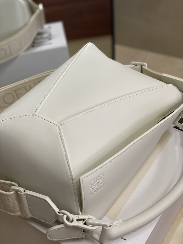 Loewe 270 3