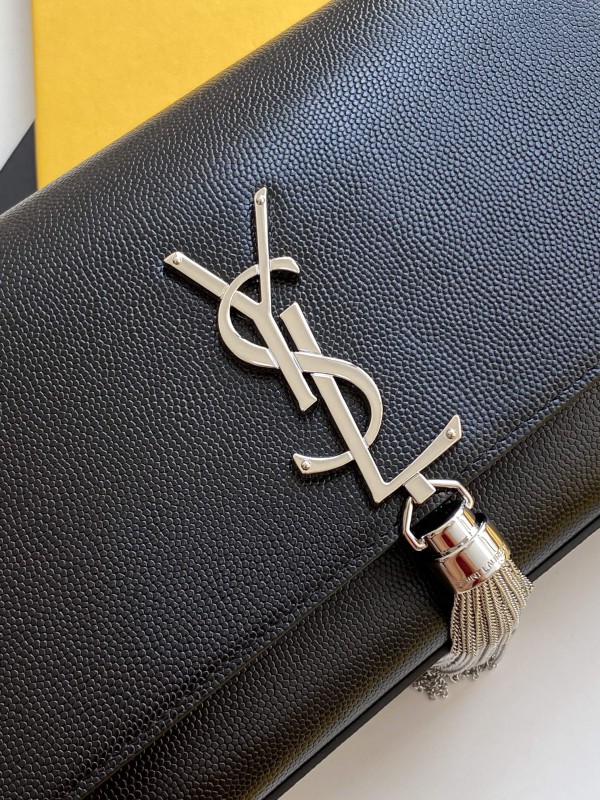 YSL 142 3