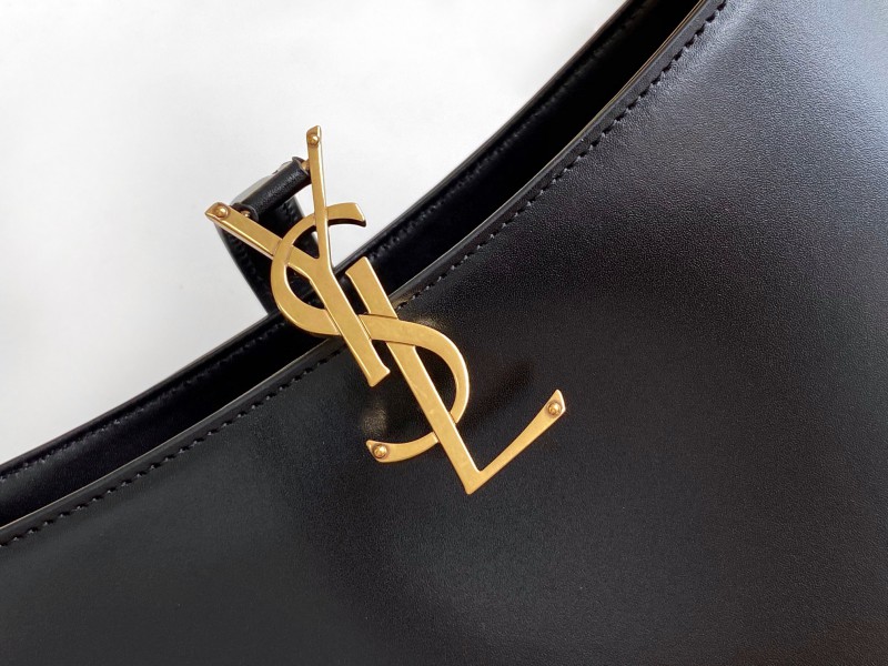 YSL 207 3