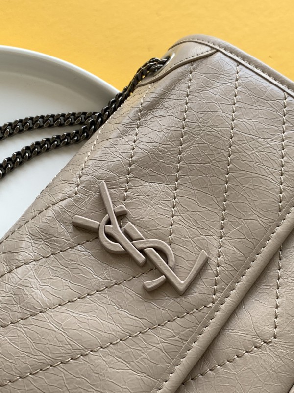 YSL 349 3