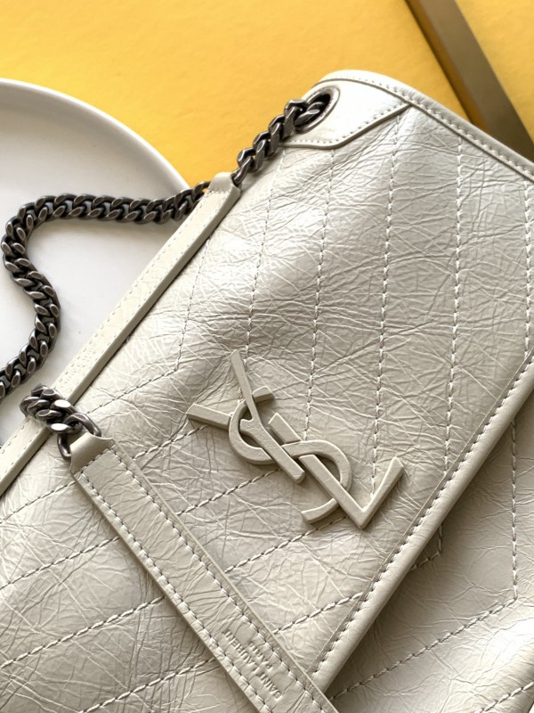 YSL 418 3