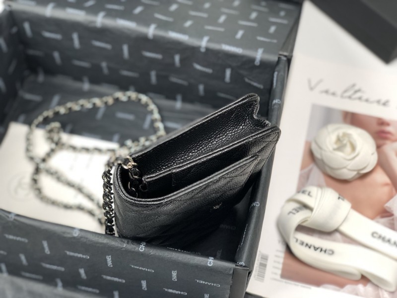 Chanel 001 3